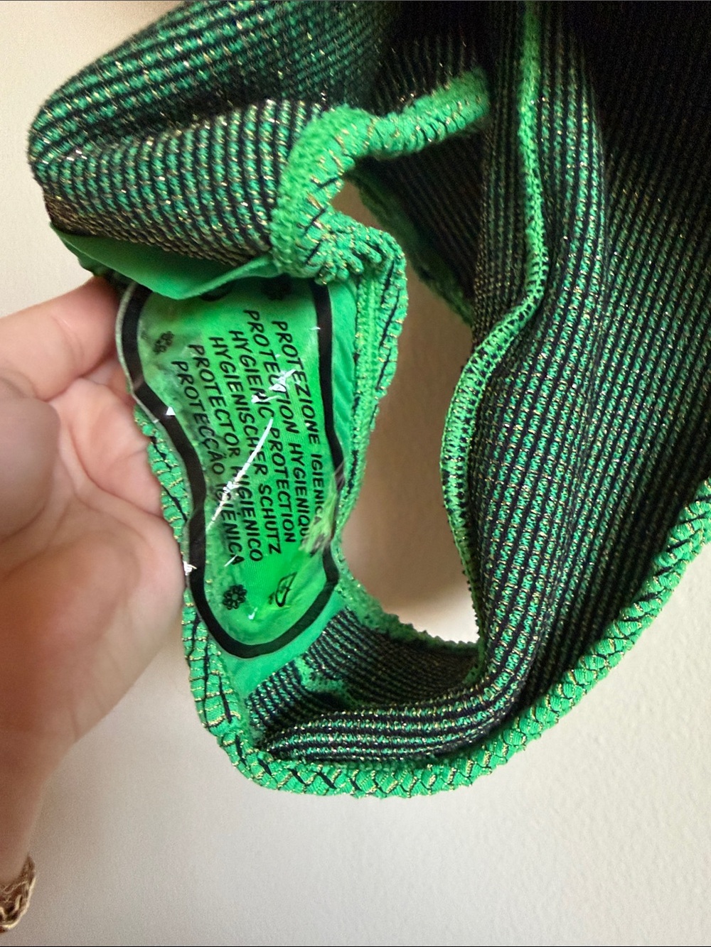 Good American Textured Green Always Fits Sculpt One-Piece Swimsuit NWT - Picture 4 of 10